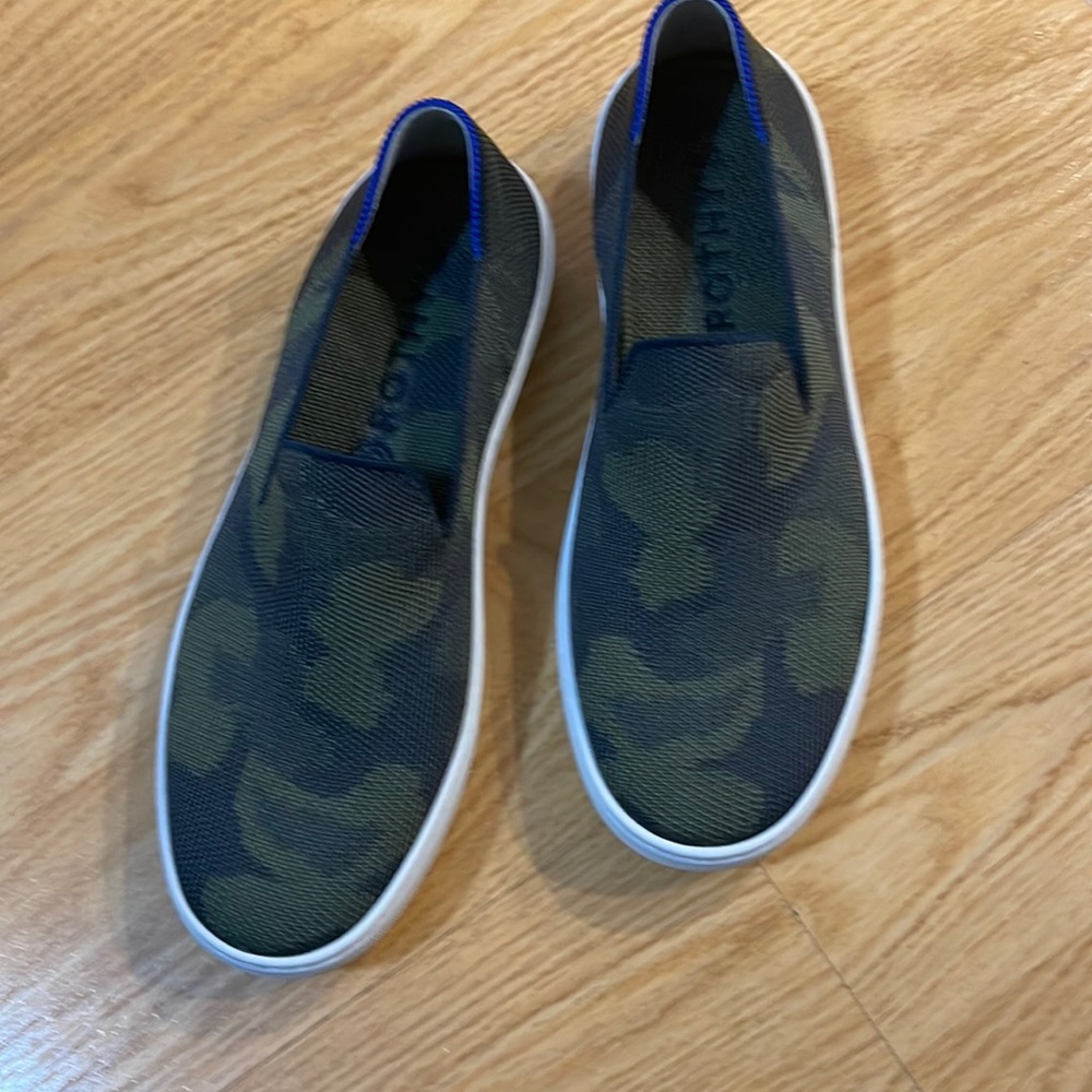Rothys NWOT camo sage